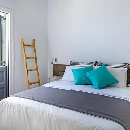 Bay Bees Sea View & Homes Ξενοδοχείο με διαμερίσματα 3*