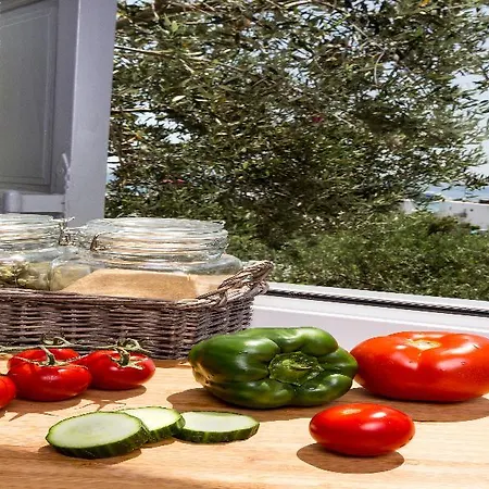 Bay Bees Sea View & Homes 3* Πλατύς Γιαλός