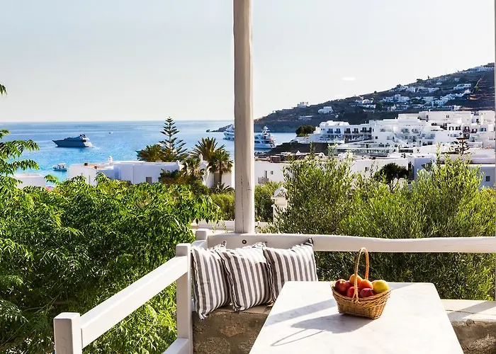 Apartmanhotel Bay Bees Sea View & Homes 3*