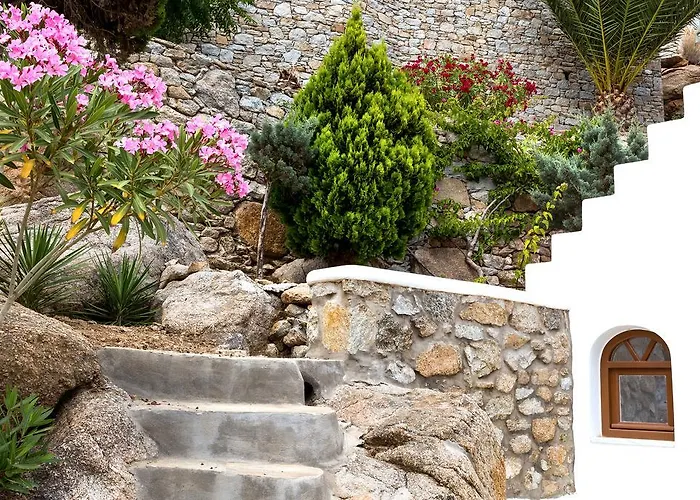 Apartmanhotel Bay Bees Sea View & Homes 3*