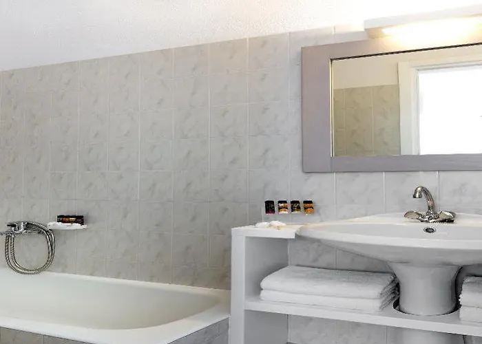 Bay Bees Sea View & Homes 3* Platísz Jalósz