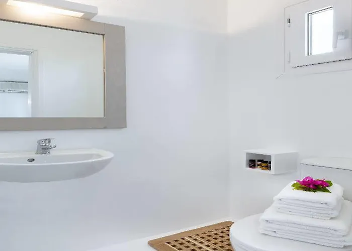 Apartmanhotel Bay Bees Sea View & Homes 3*