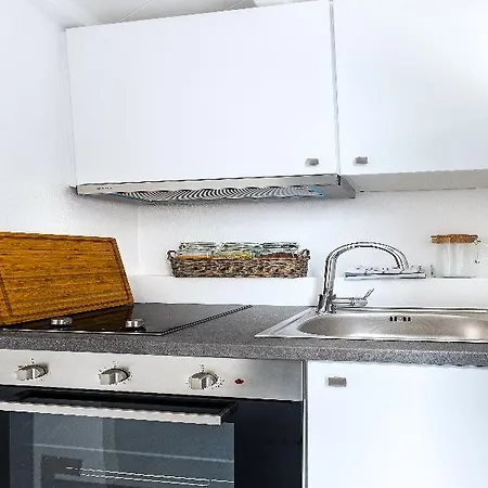 Bay Bees Sea View & Homes Aparthotel 3*